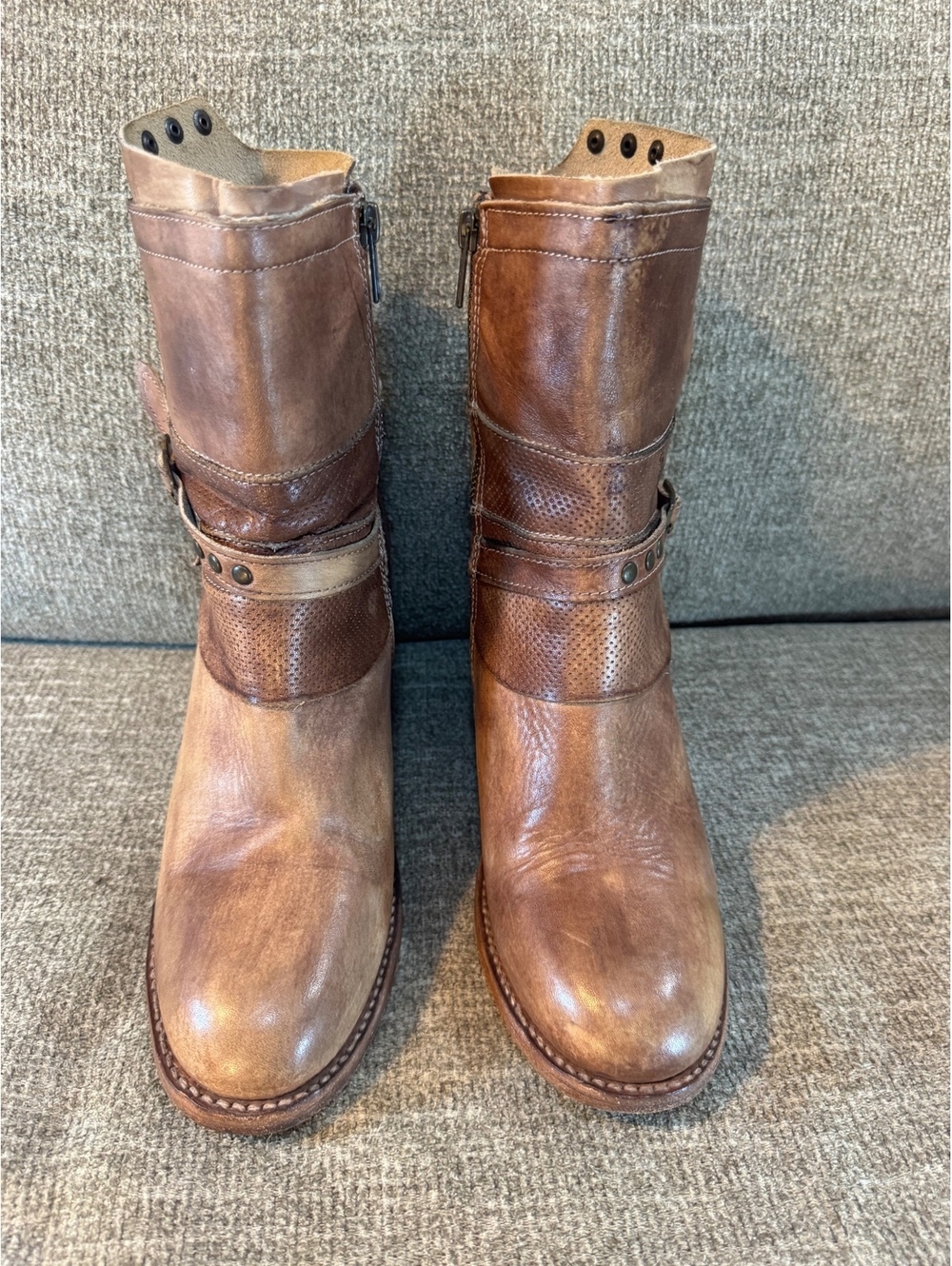 BED STU Rowdy Distressed Leather Ankle Boots Teak Driftwood - Size 9